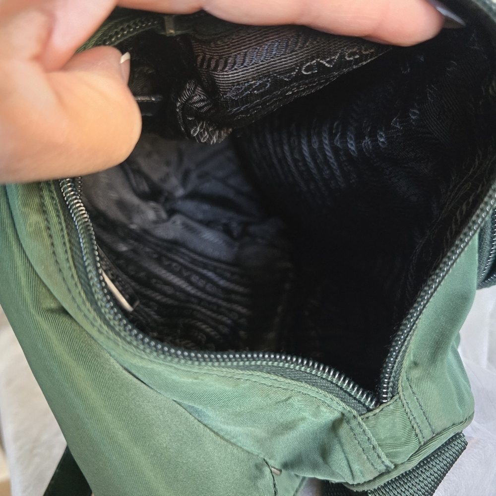 Authentic Prada Forest Green Messenger Bag - Picture 14 of 15
